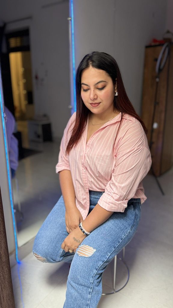 Akshita Tyagi Images